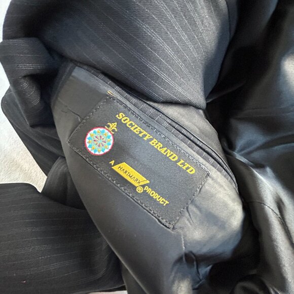 Society Brand Ltd Hartmarx Mens Black Pinstripe Two-Button Suit Jacket 41R USA - Picture 4 of 9